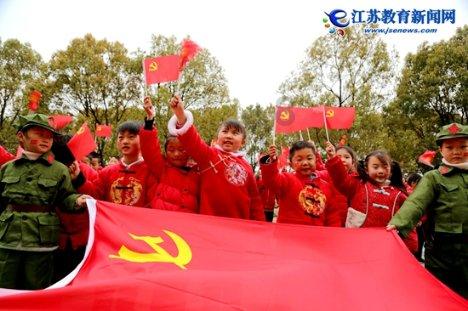 妈这个字可以组什么词游戏画面